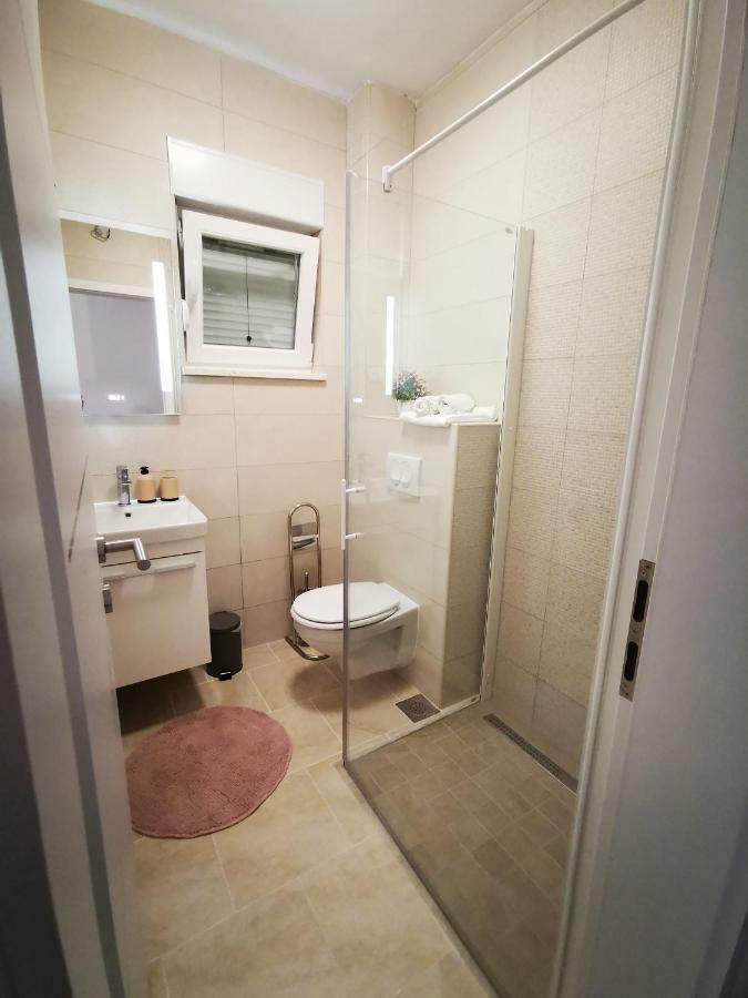 Charming Studio - Apartment Макарска Екстериор снимка